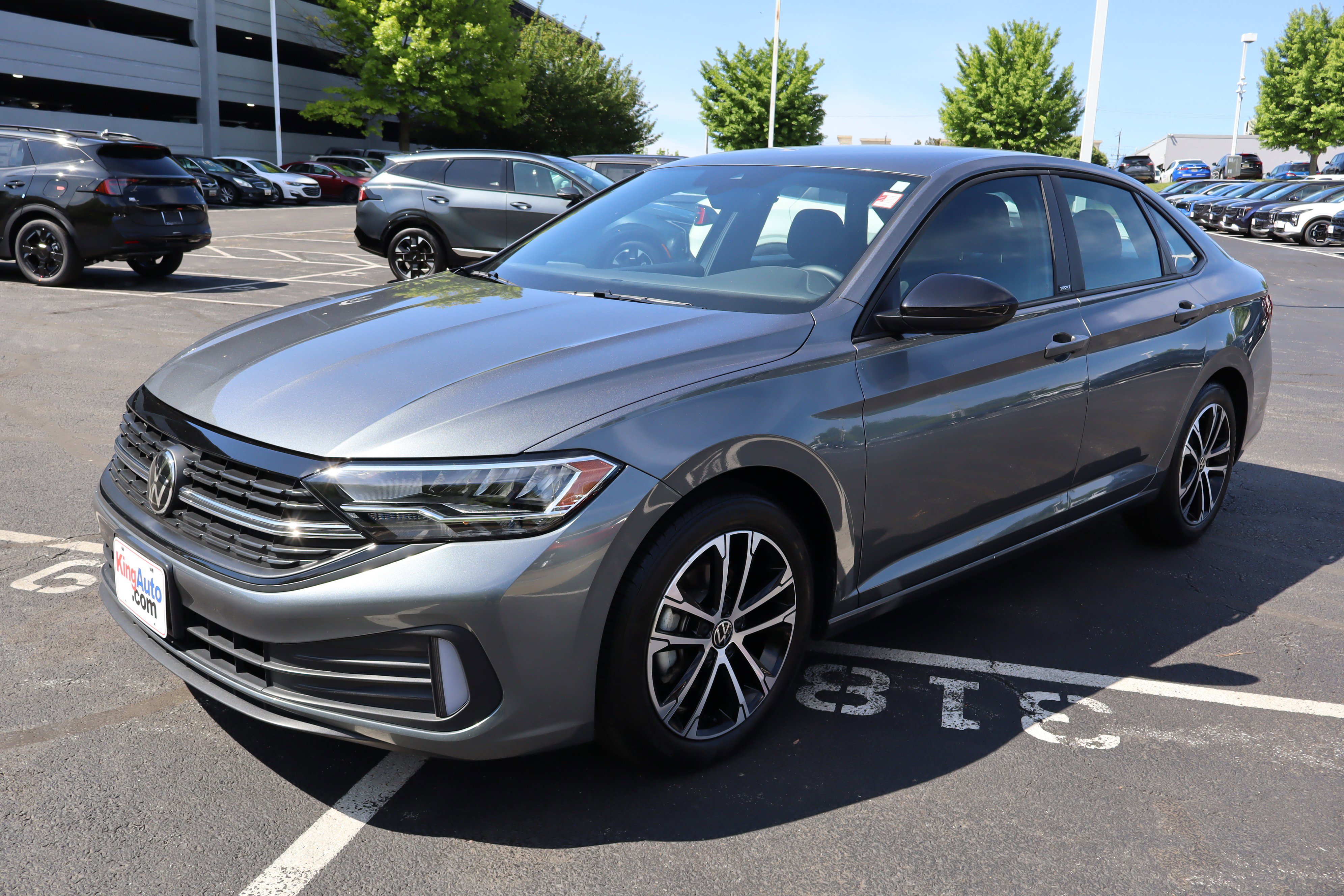 Used 2024 Volkswagen Jetta Sport FWD image 8