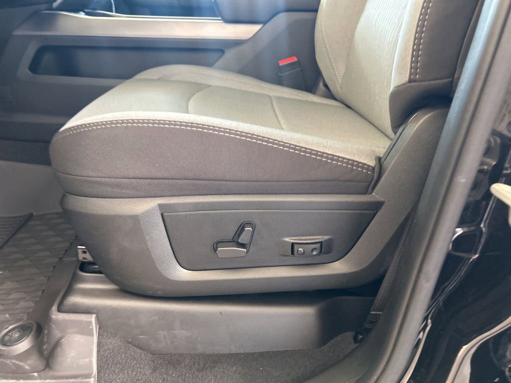 Used 2024 RAM 3500 Big Horn w/ Bed Utility Group image 42