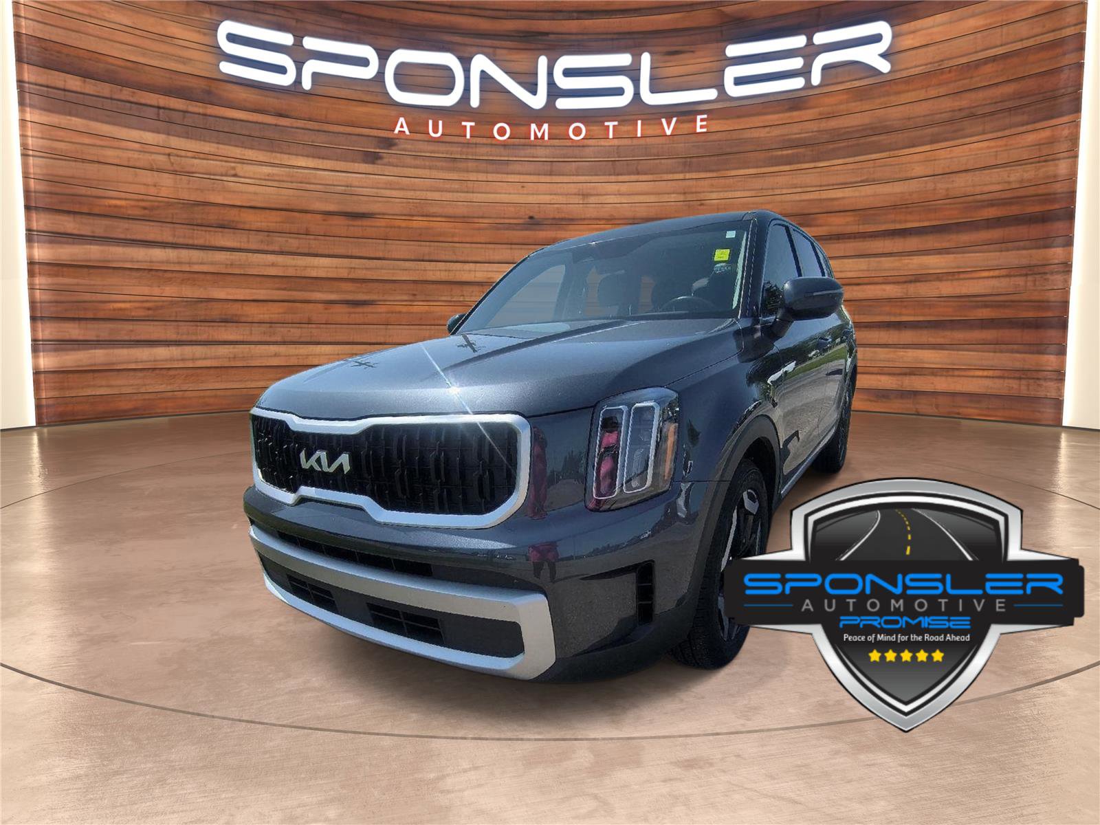 Used 2023 Kia Telluride EX w/ EX Captain's Chair Package AWD/4WD image 1