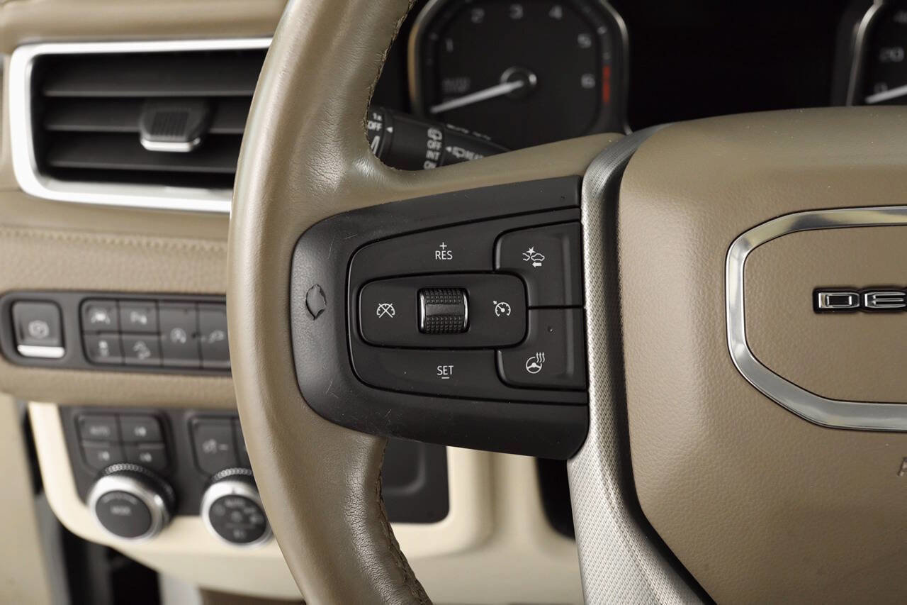 Used 2021 GMC Yukon Denali w/ Denali Premium Package image 40