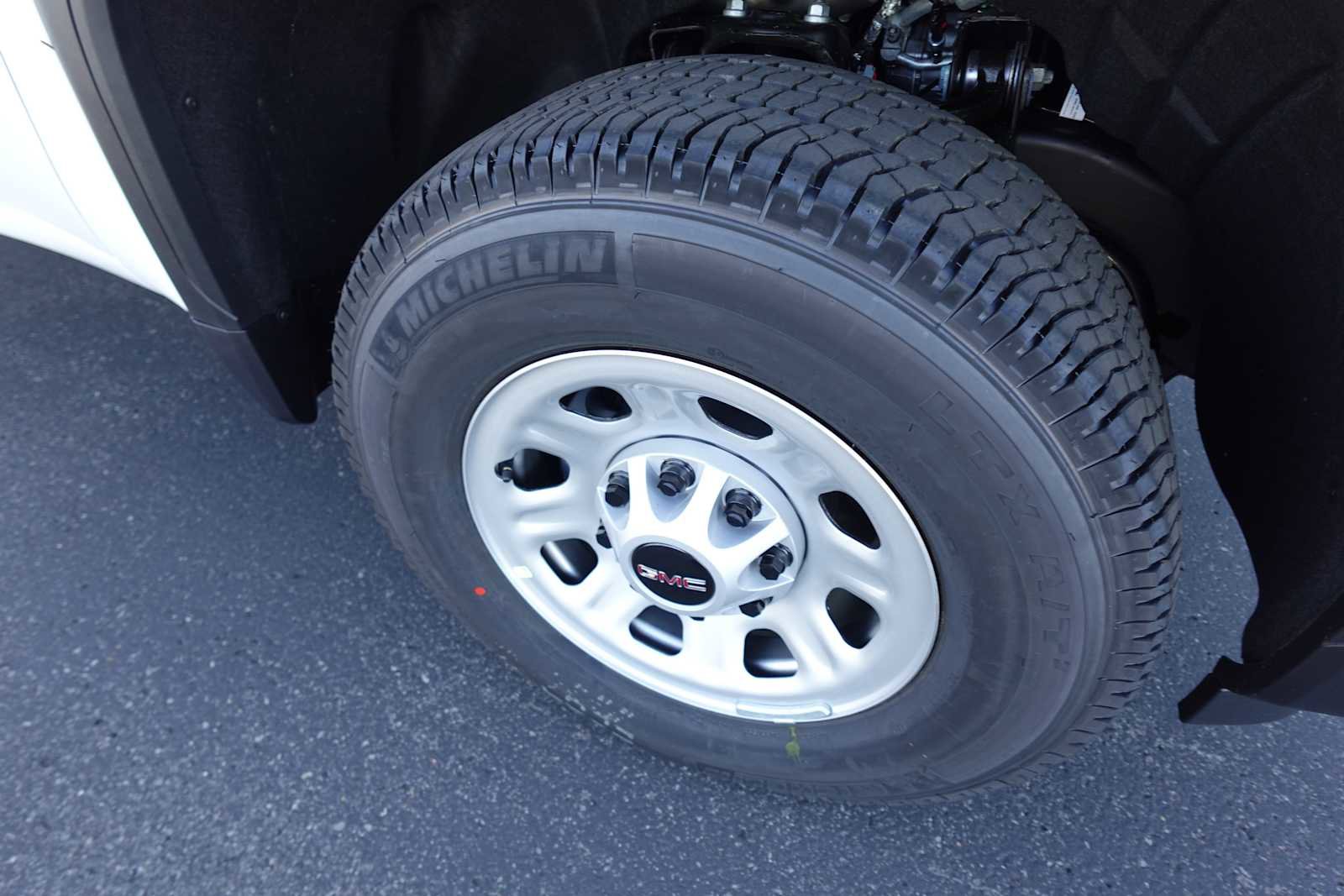 New 2026 GMC Sierra 2500 Pro w/ Snow Plow Prep/Camper Package image 29