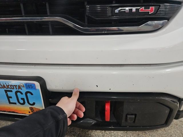 Used 2022 GMC Sierra 1500 AT4 w/ AT4 Preferred Package image 2