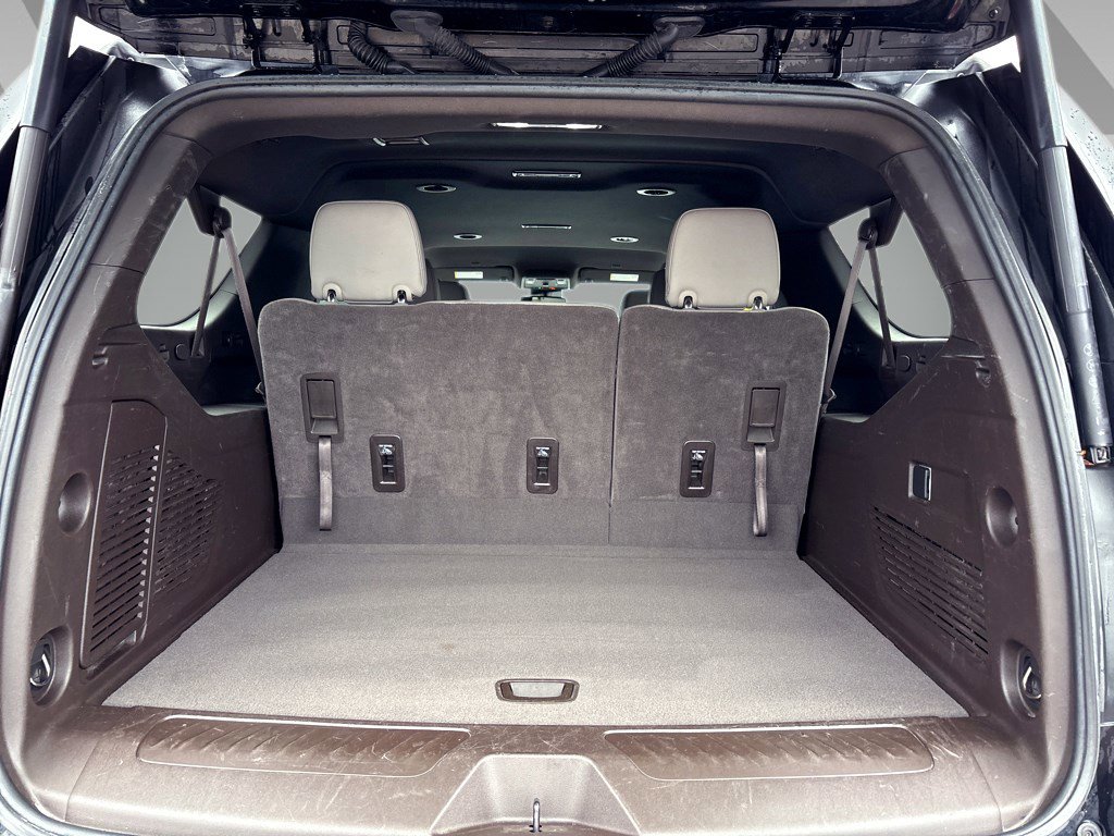 Used 2024 Chevrolet Suburban LT image 23