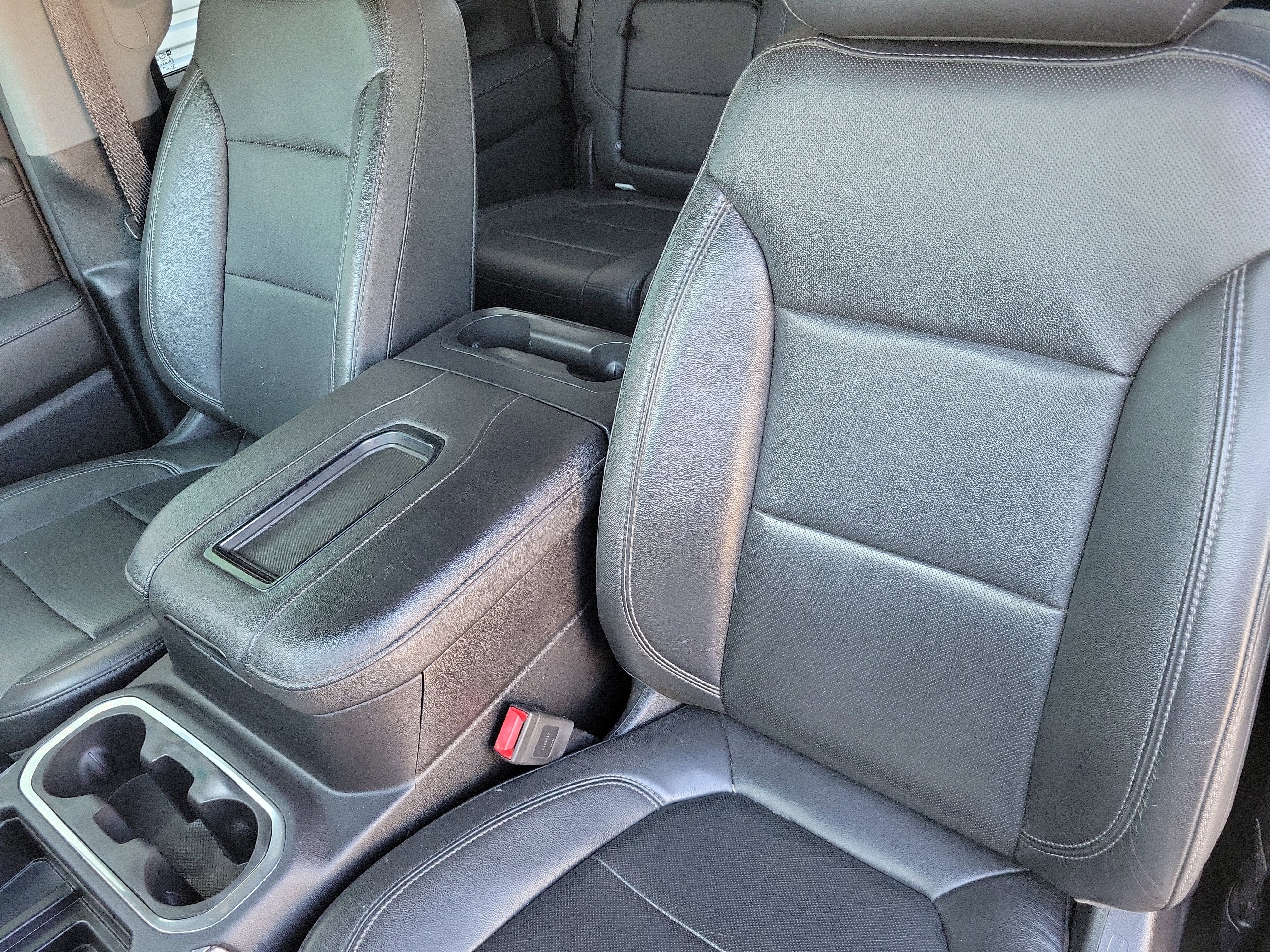 Used 2020 Chevrolet Silverado 2500 LTZ w/ LTZ Premium Package image 11