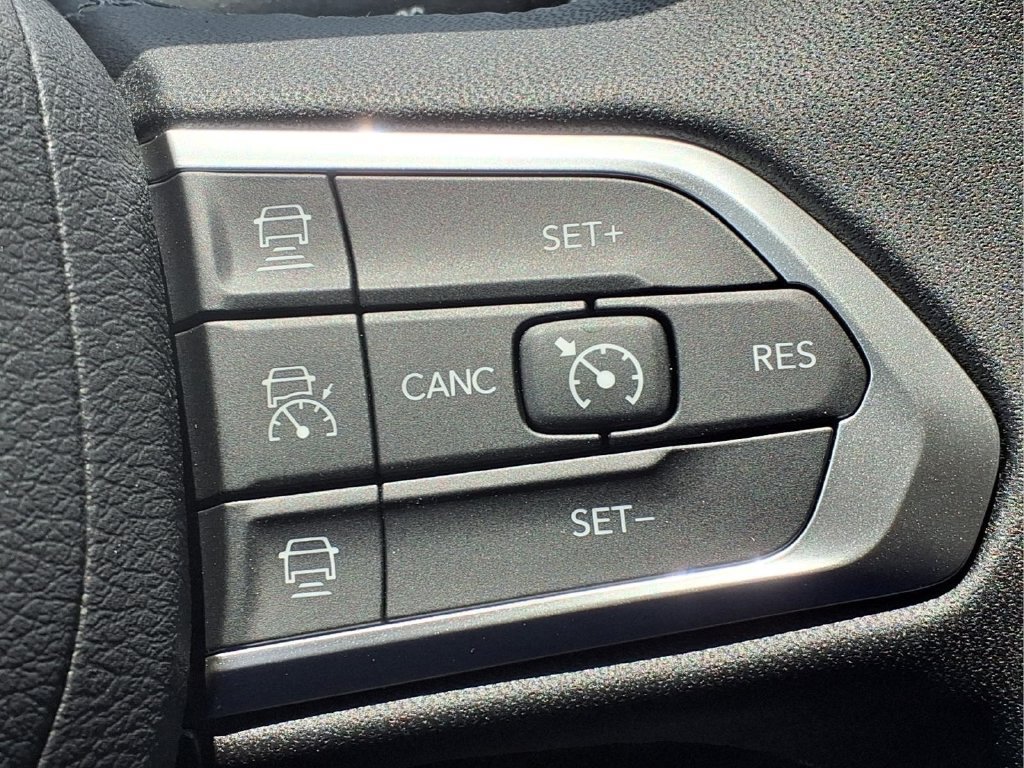 New 2026 Jeep Compass Limited AWD/4WD image 13