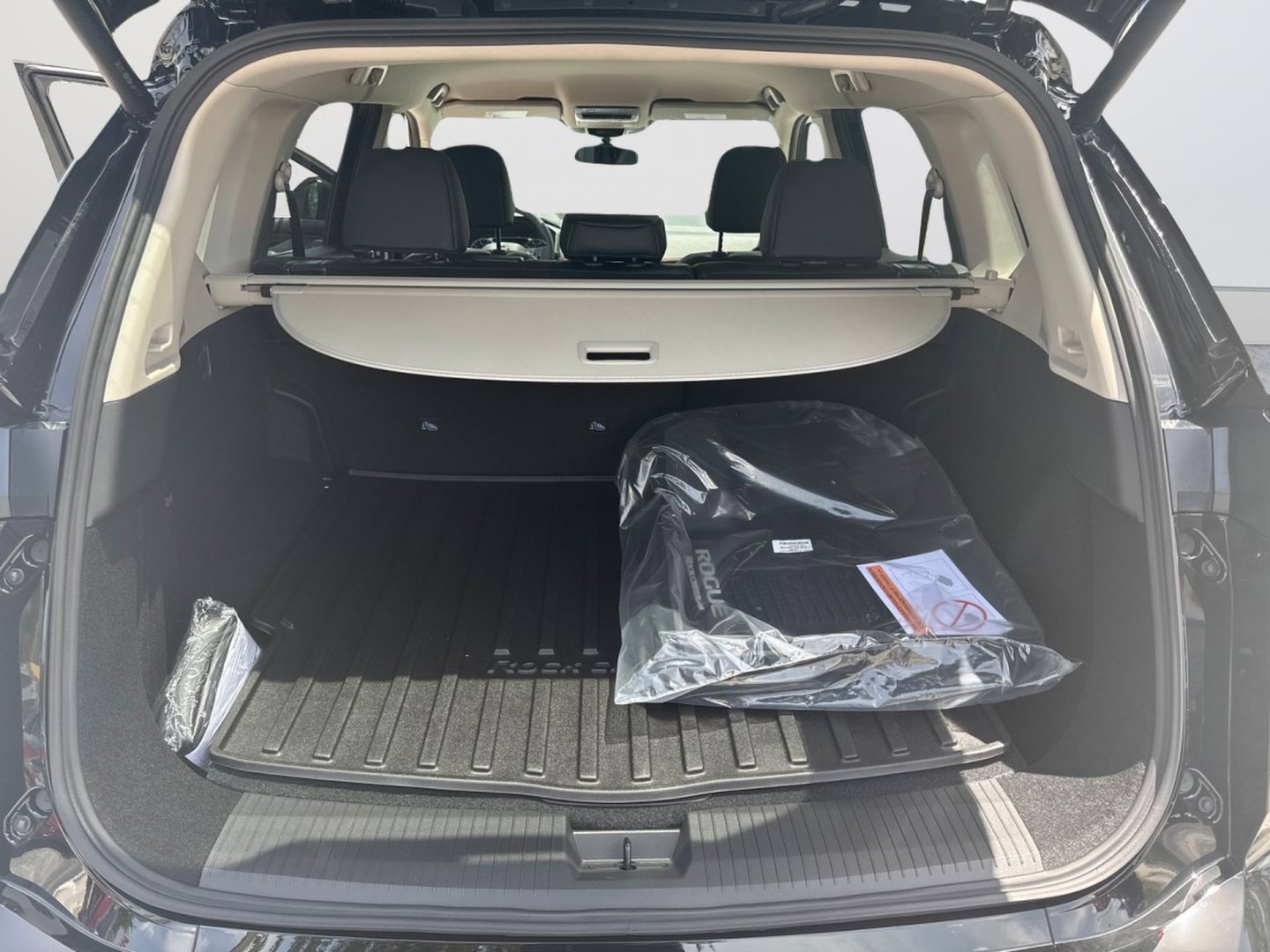 New 2026 Nissan Rogue SV w/ Rock Creek Premium Package AWD/4WD image 36
