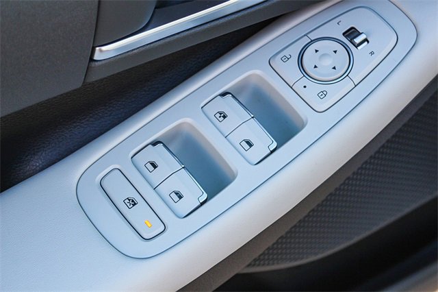 Used 2023 Hyundai Sonata SE image 26