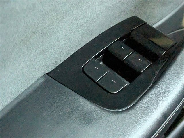 Used 2019 Tesla Model 3 Standard Range Plus image 22