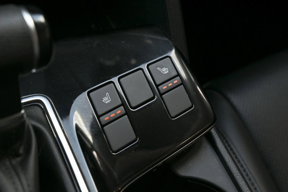 Used 2024 Kia Sportage EX image 32