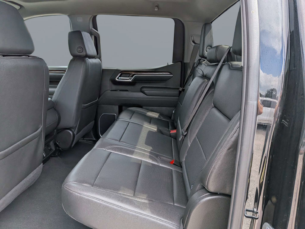 Used 2025 GMC Sierra 1500 SLT RWD image 20
