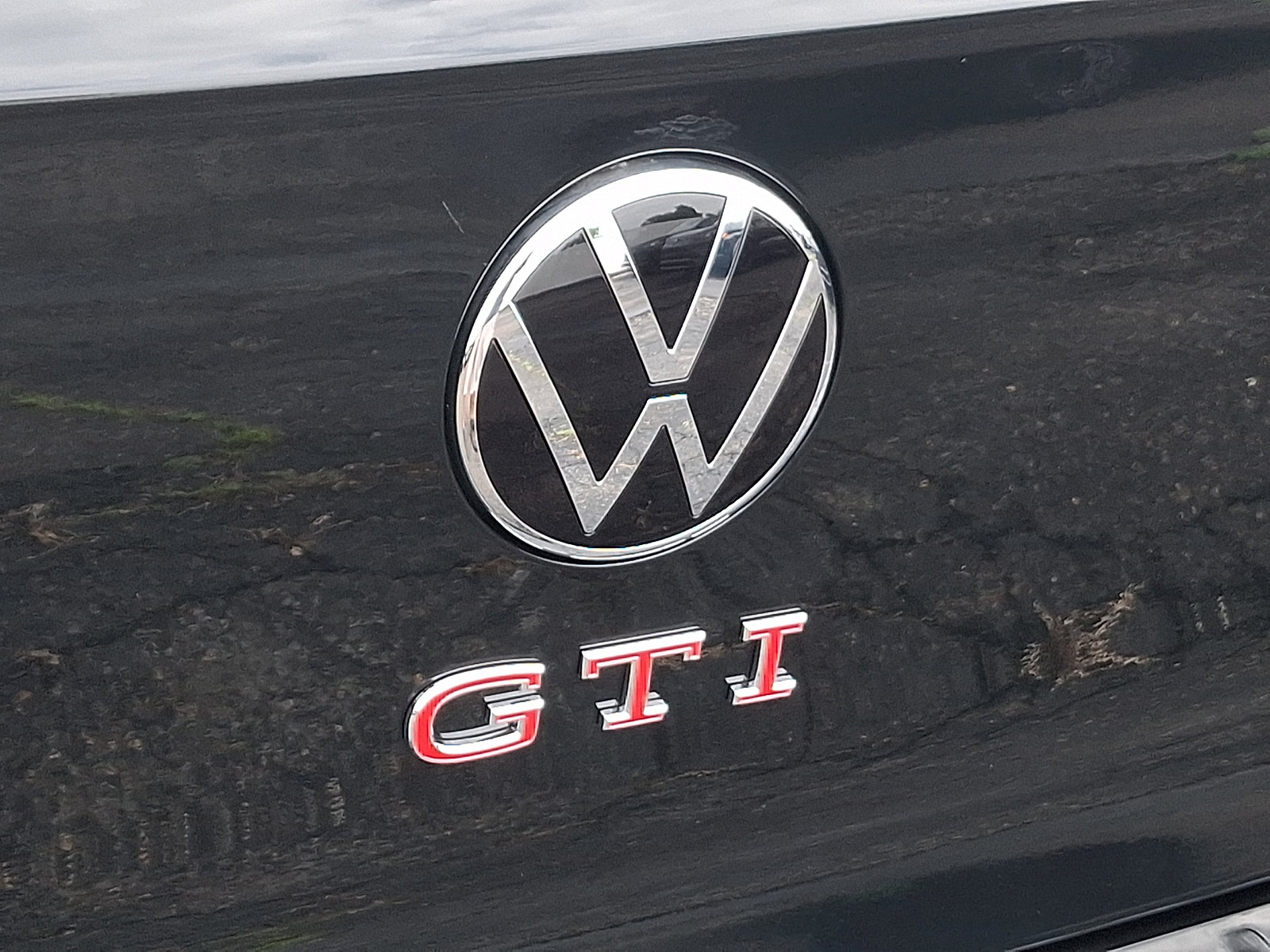 New 2026 Volkswagen GTI SE FWD image 11
