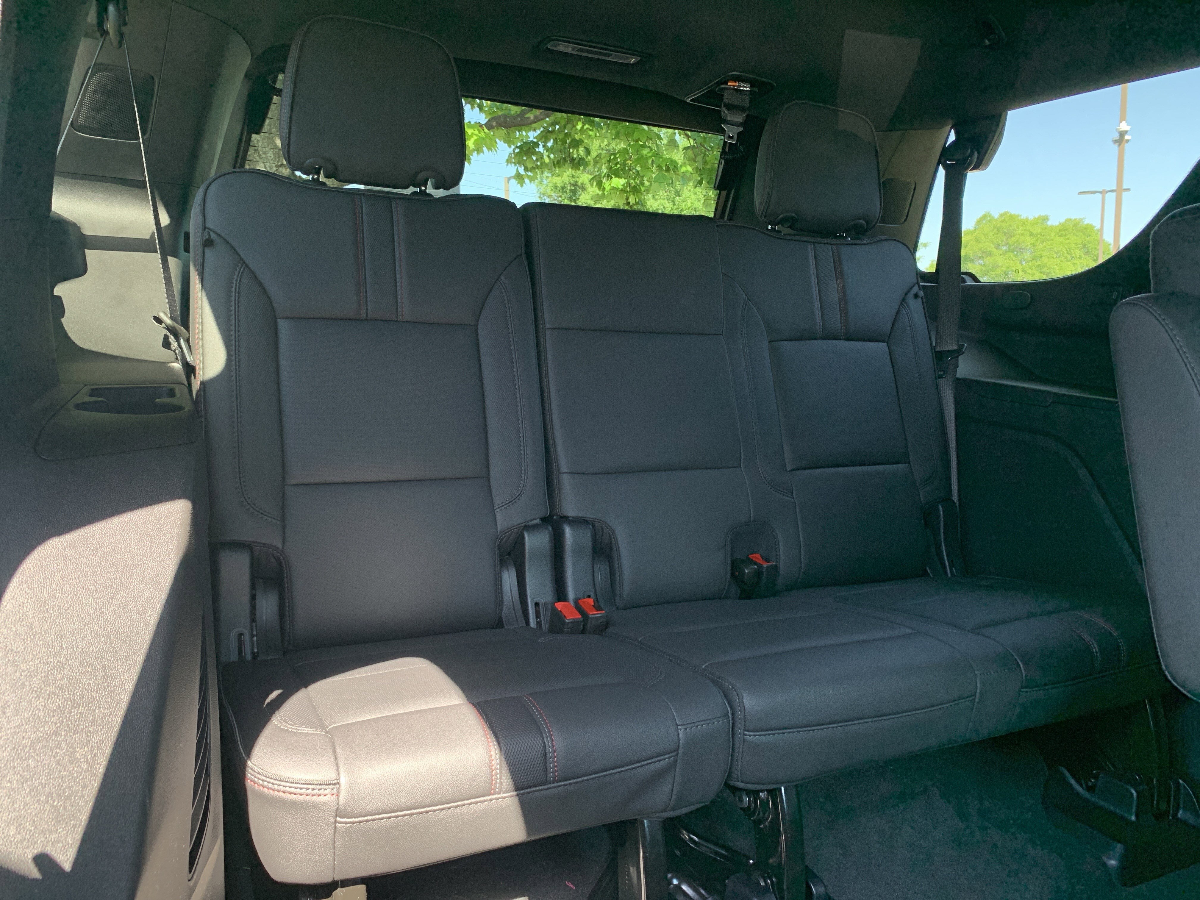 Used 2025 Chevrolet Tahoe RST w/ Advanced Technology Package AWD/4WD image 33