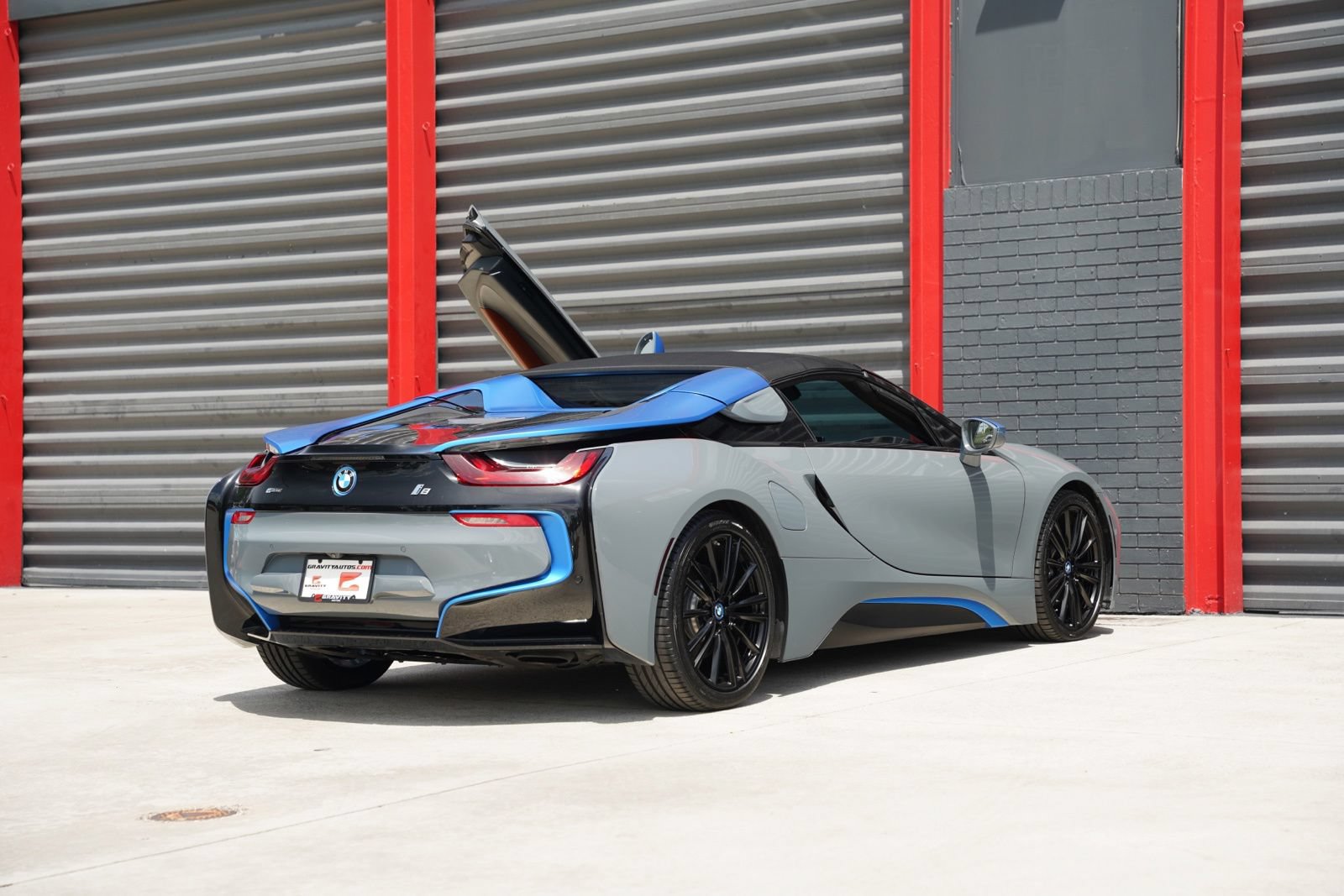 Used 2019 BMW i8 Roadster AWD/4WD image 12