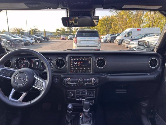 Used 2021 Jeep Wrangler Unlimited Sahara AWD/4WD image 28