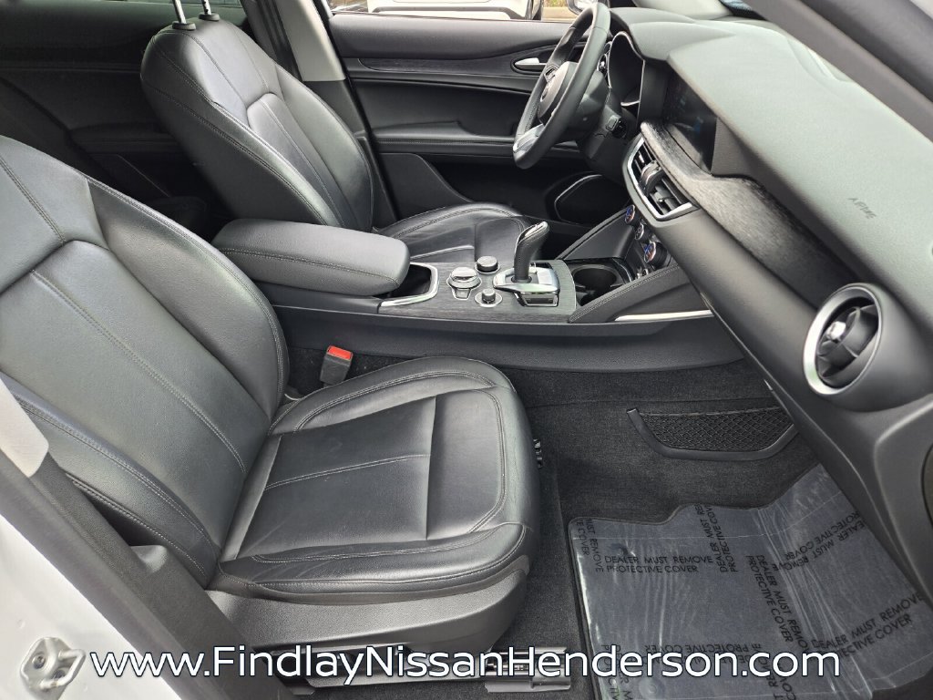 Used 2020 Alfa Romeo Stelvio RWD image 15