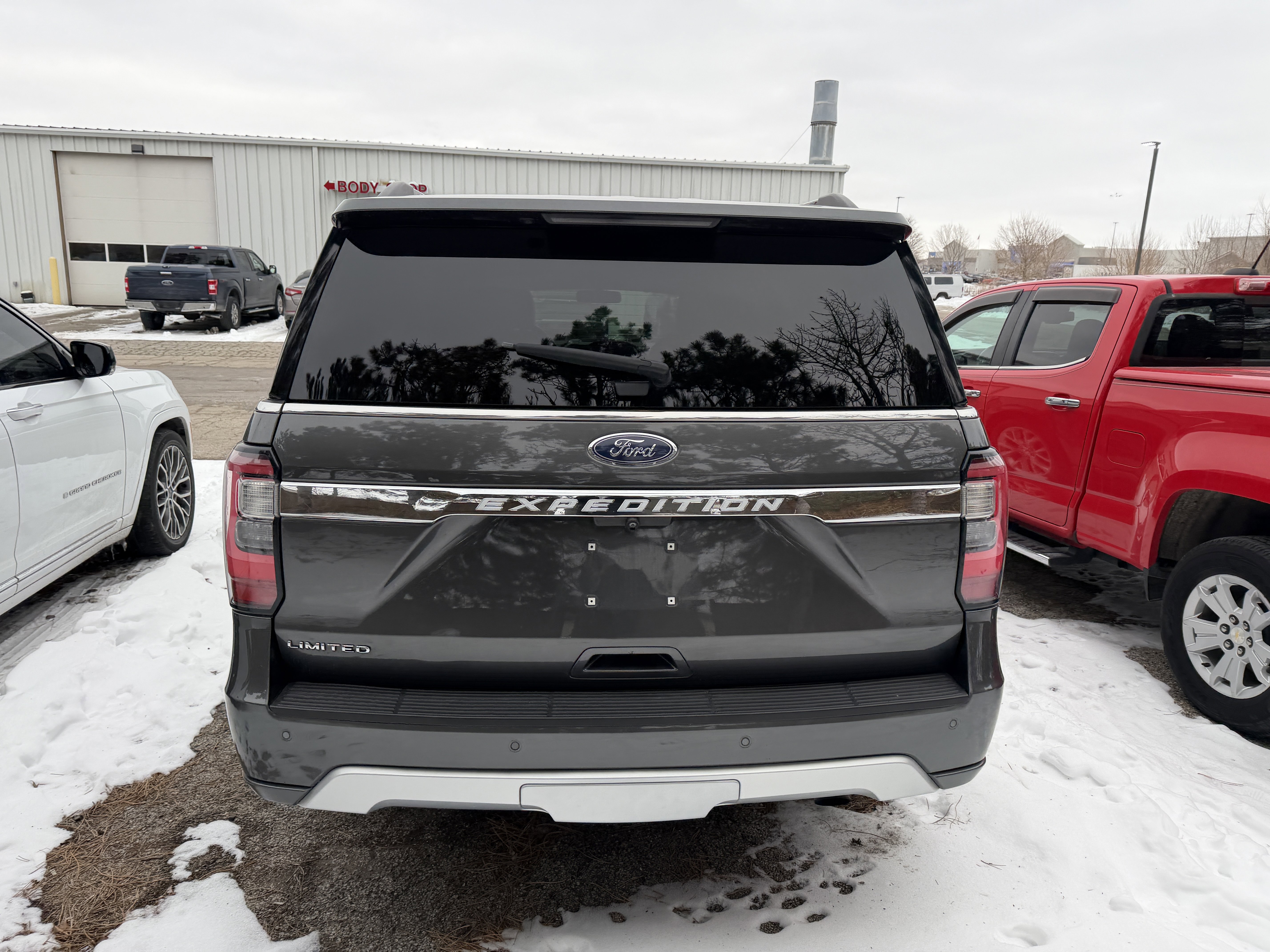 Used 2019 Ford Expedition Limited w/ Equipment Group 302A image 8