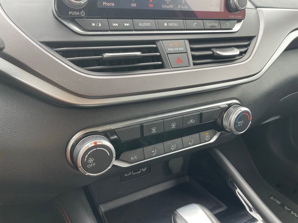 Used 2024 Nissan Altima 2.5 SR image 18