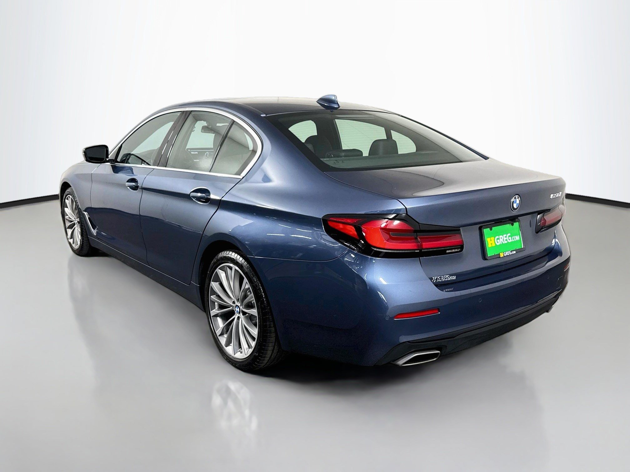Used 2023 BMW 530i w/ Premium Package RWD image 7
