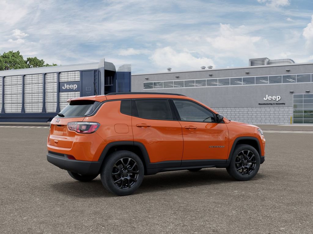 New 2026 Jeep Compass Latitude AWD/4WD image 4