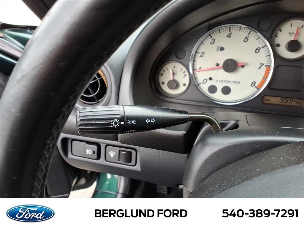 Used 2002 MAZDA MX-5 Miata image 19