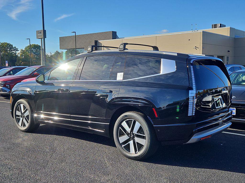 New 2026 Hyundai Ioniq 9 SEL image 2