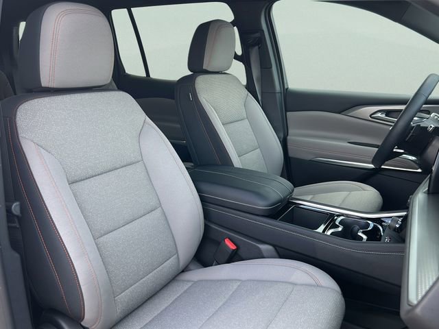 Certified 2025 Chevrolet Traverse LT w/ Driver Confidence Package image 21