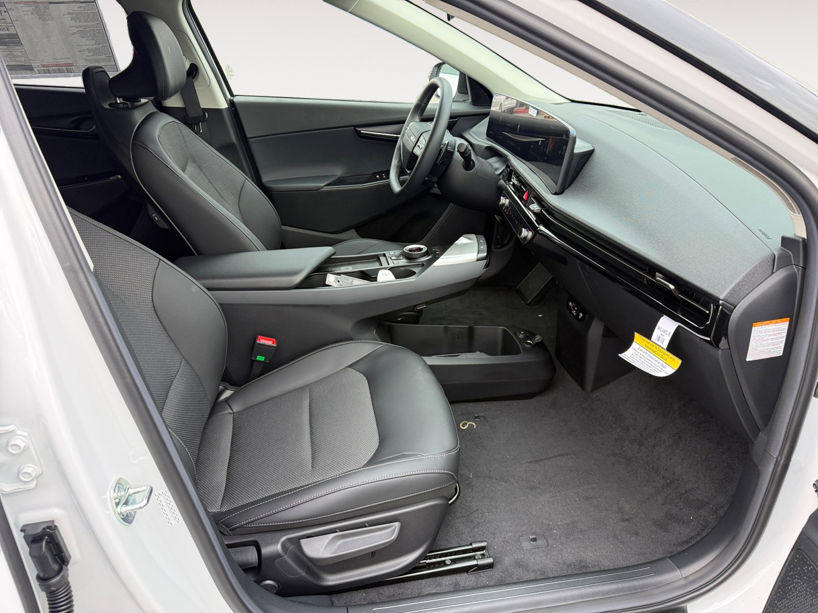 New 2025 Kia EV6 Light w/ Light LR Technology Package image 19