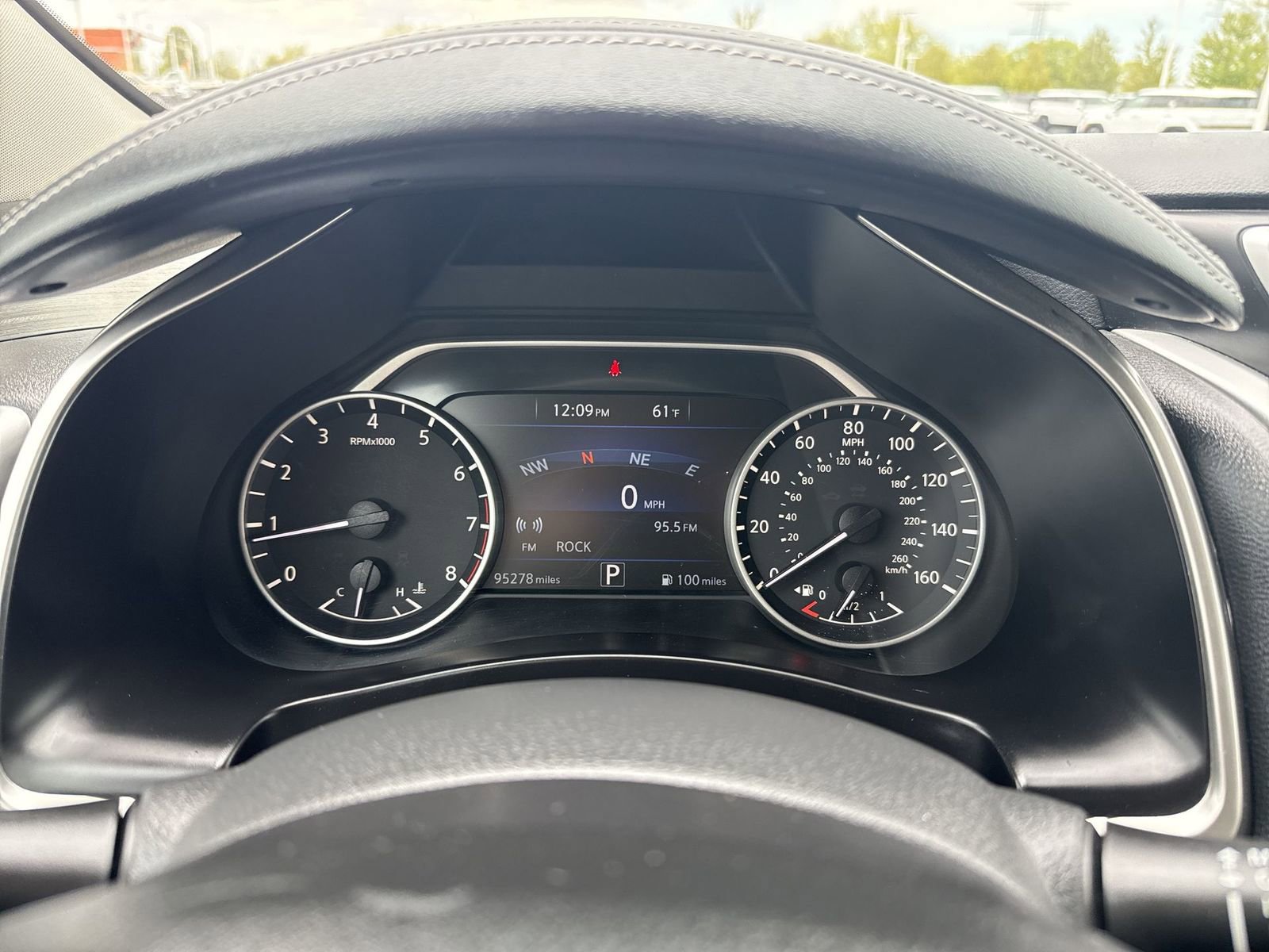Used 2016 Nissan Murano SV AWD/4WD image 15