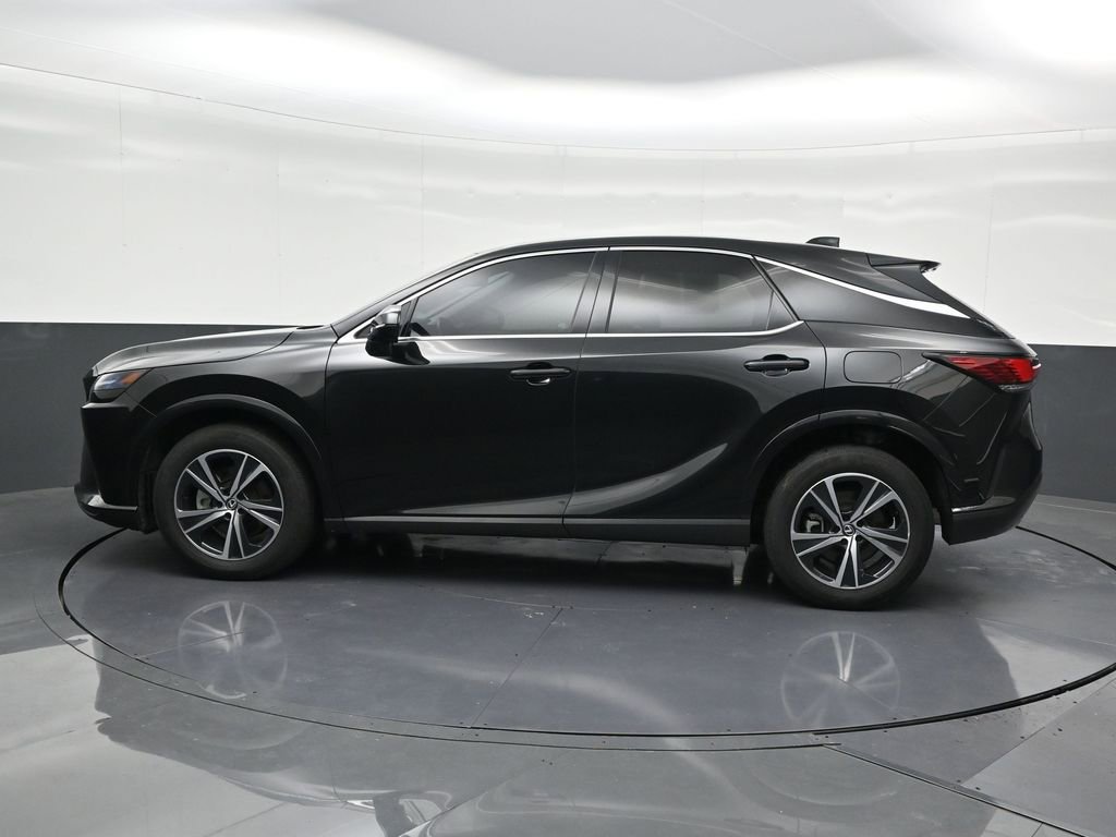 Used 2023 Lexus RX 350 FWD image 2