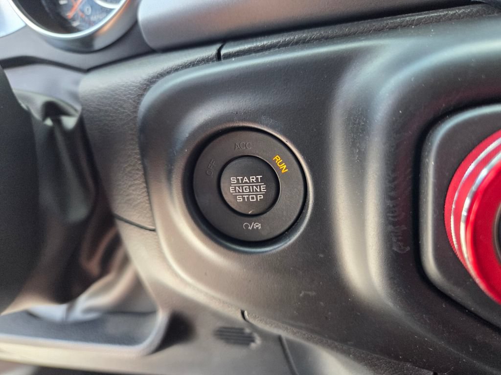 Used 2023 Jeep Wrangler Unlimited Sport AWD/4WD image 29