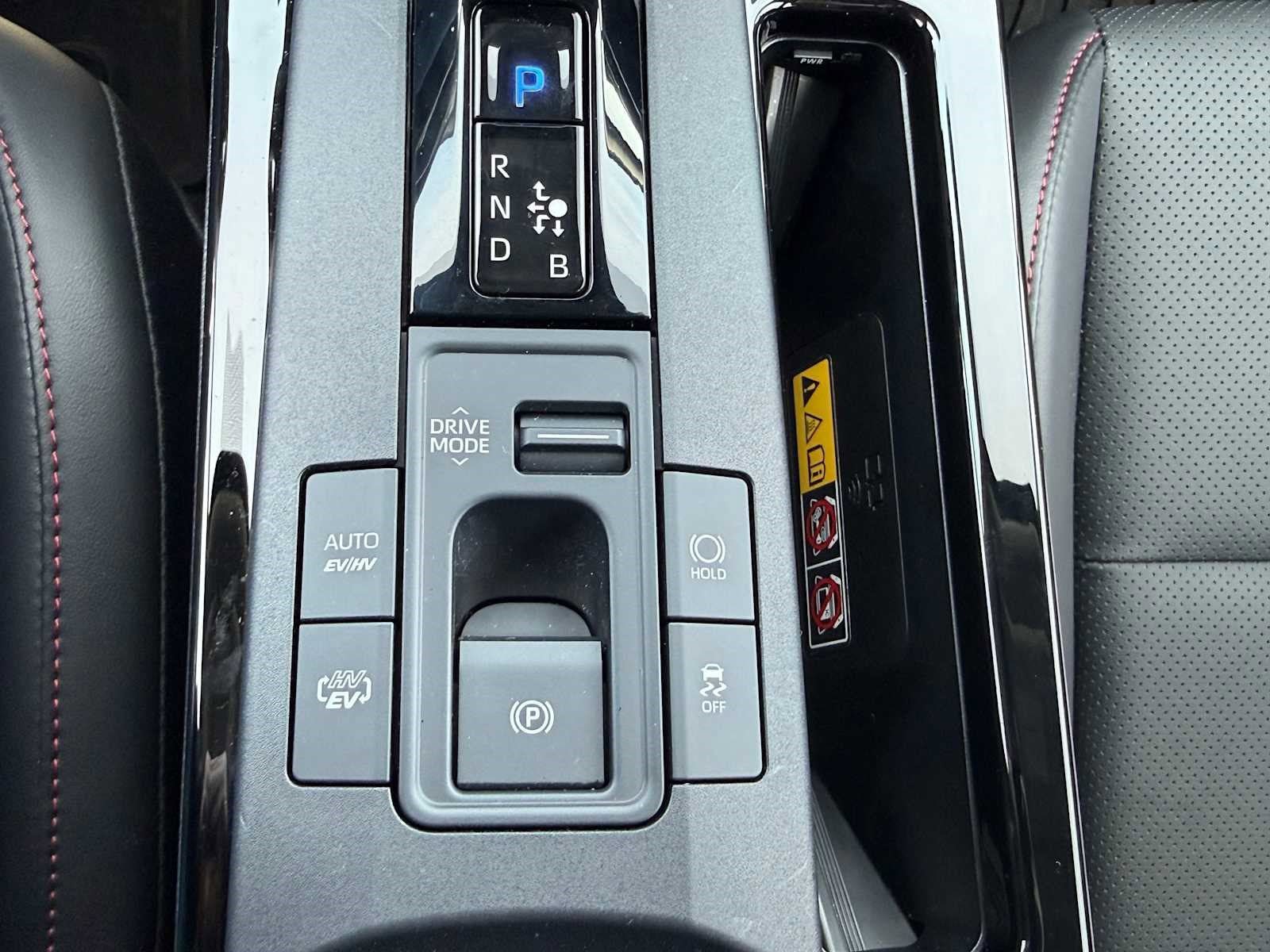 New 2026 Toyota Prius Plug-In Hybrid FWD image 18