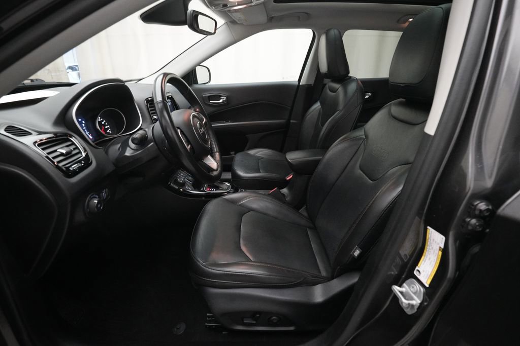 Used 2019 Jeep Compass Limited w/ Safety & Security Group AWD/4WD image 7