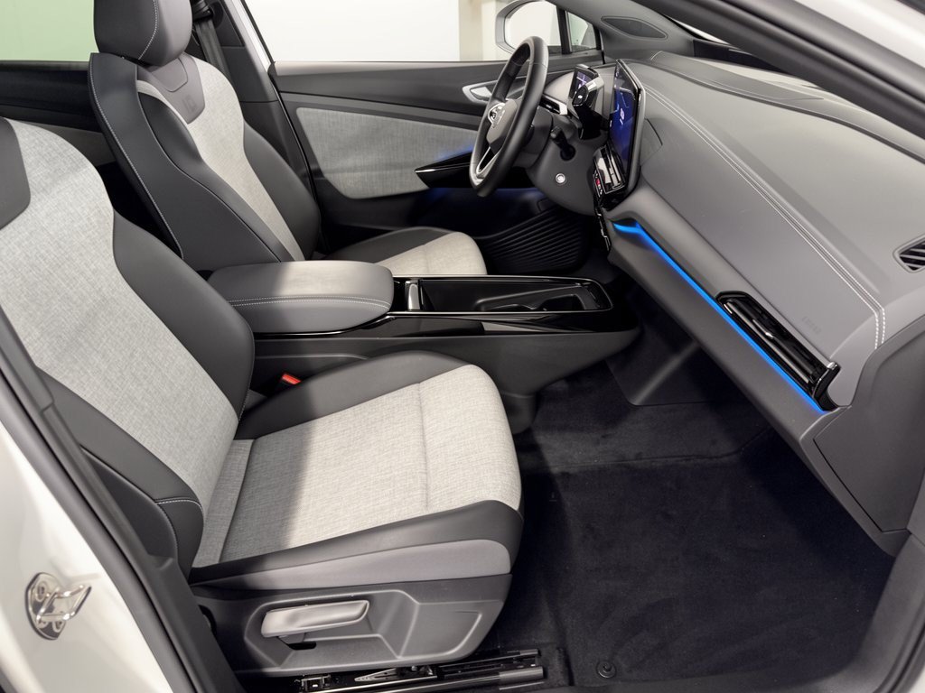Used 2024 Volkswagen ID.4 2WD image 30