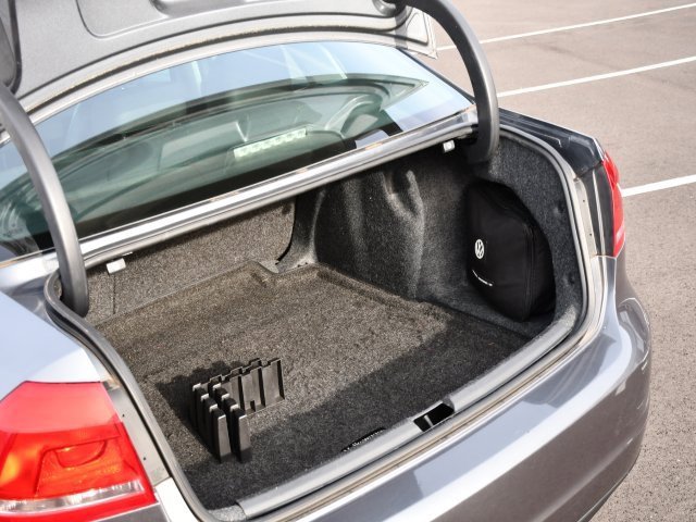 Used 2015 Volkswagen Passat 1.8T Limited Edition image 23