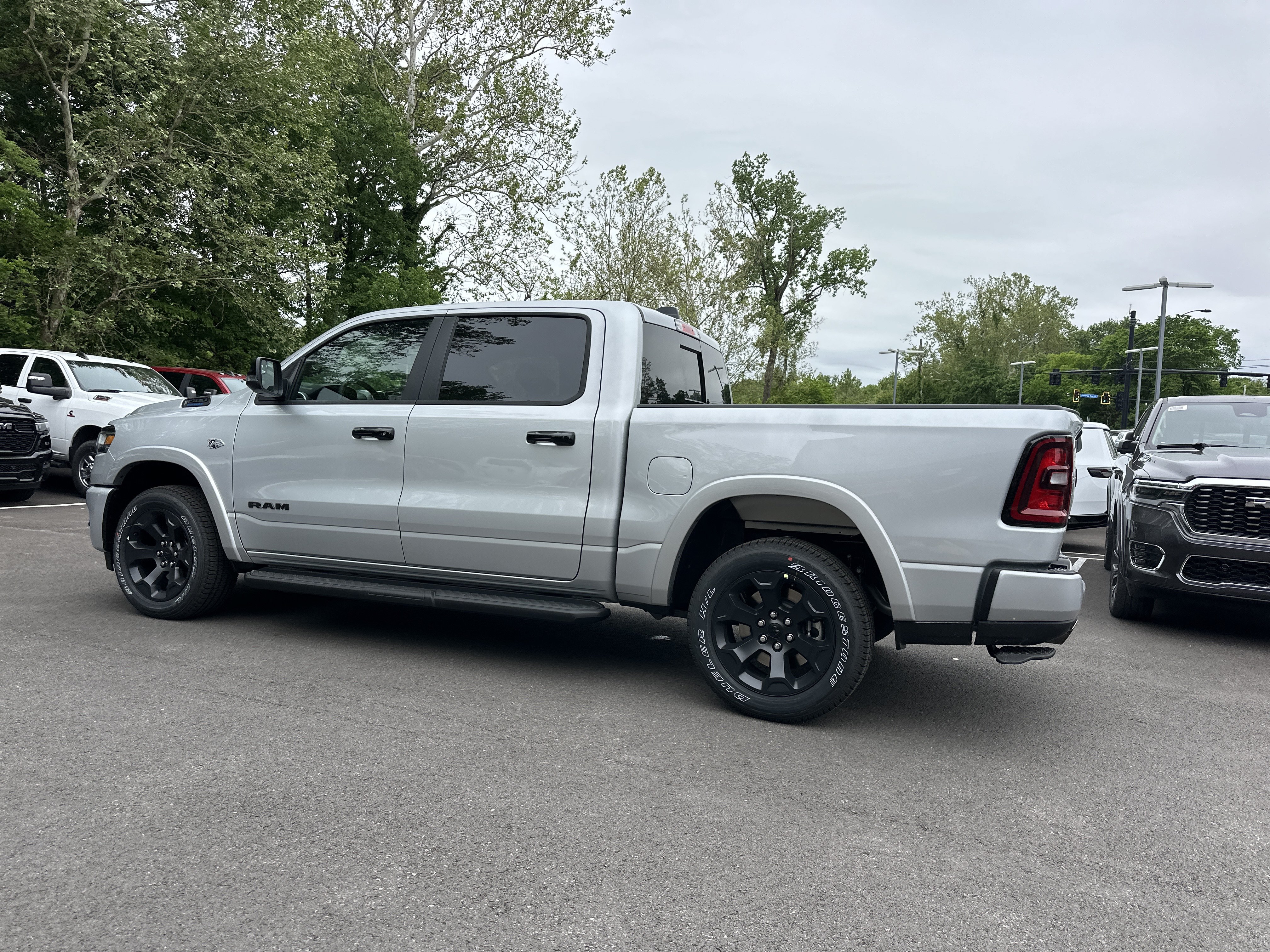 Used 2026 RAM 1500 4x4 Crew Cab image 23