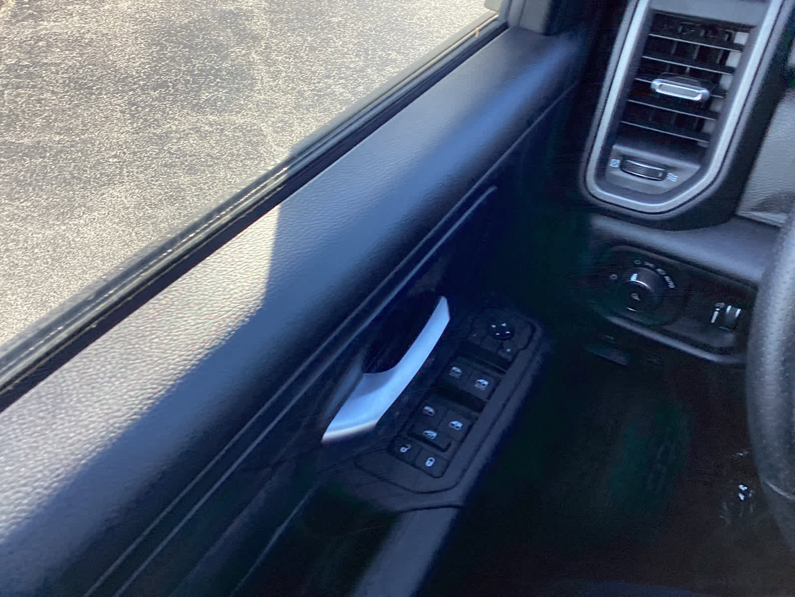 New 2026 RAM 1500 Tradesman w/ Off Road Group image 28