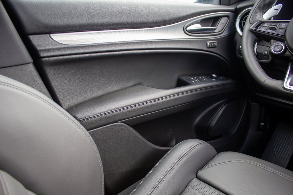 New 2025 Alfa Romeo Stelvio Sprint w/ Veloce Package image 19