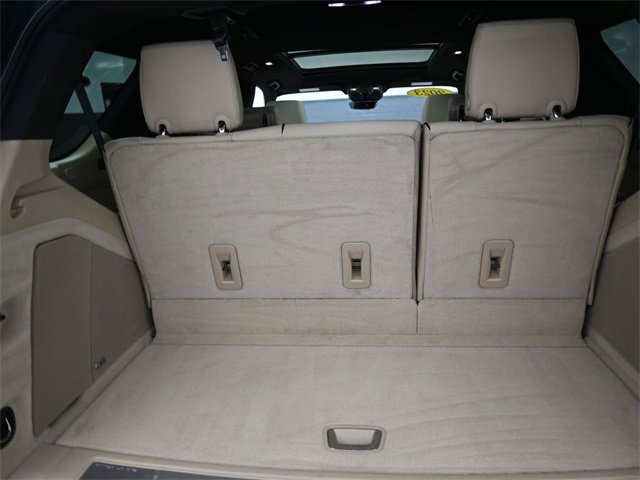 Used 2023 Cadillac Escalade Premium Luxury image 28