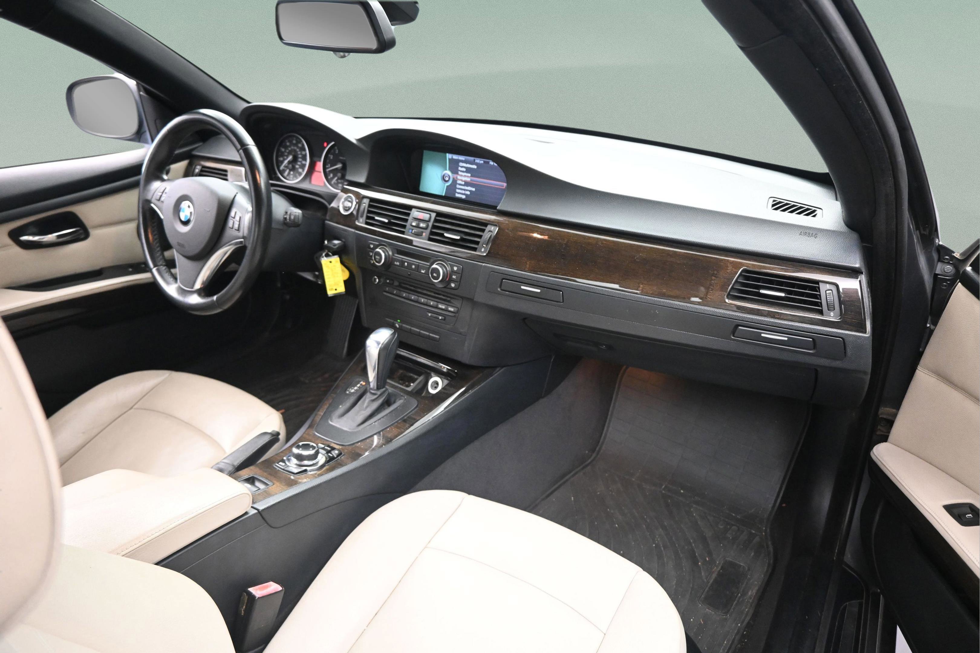 Used 2013 BMW 328i Convertible RWD image 47