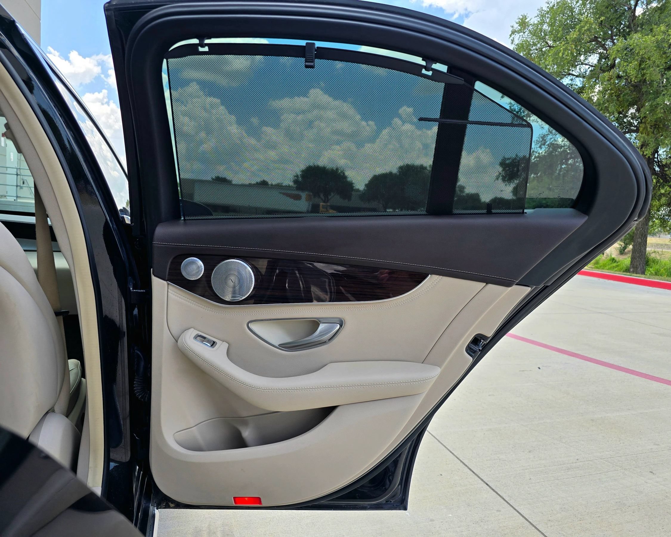 Used 2015 Mercedes-Benz C 300 Sedan image 46
