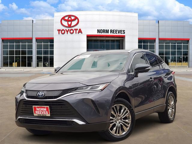 Used 2022 Toyota Venza XLE AWD/4WD image 1