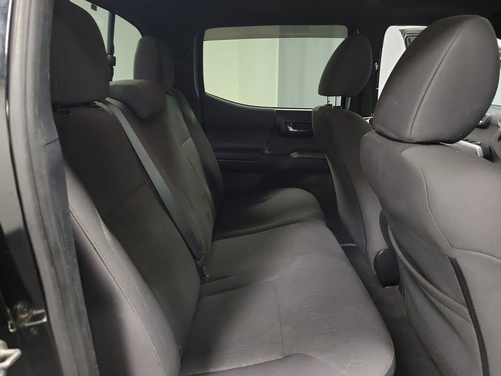 Used 2016 Toyota Tacoma TRD Off-Road w/ Premium & Technology Package image 21