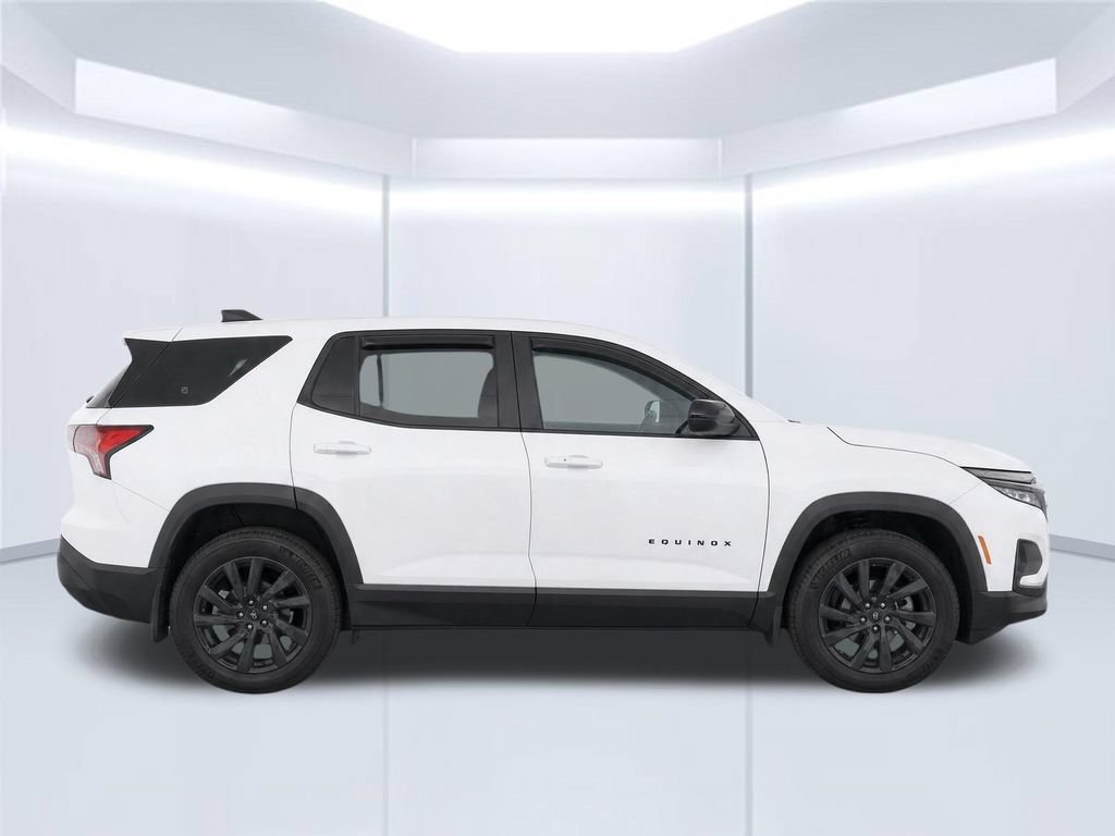 Certified 2024 Chevrolet Equinox LS w/ Sport Edition FWD image 11