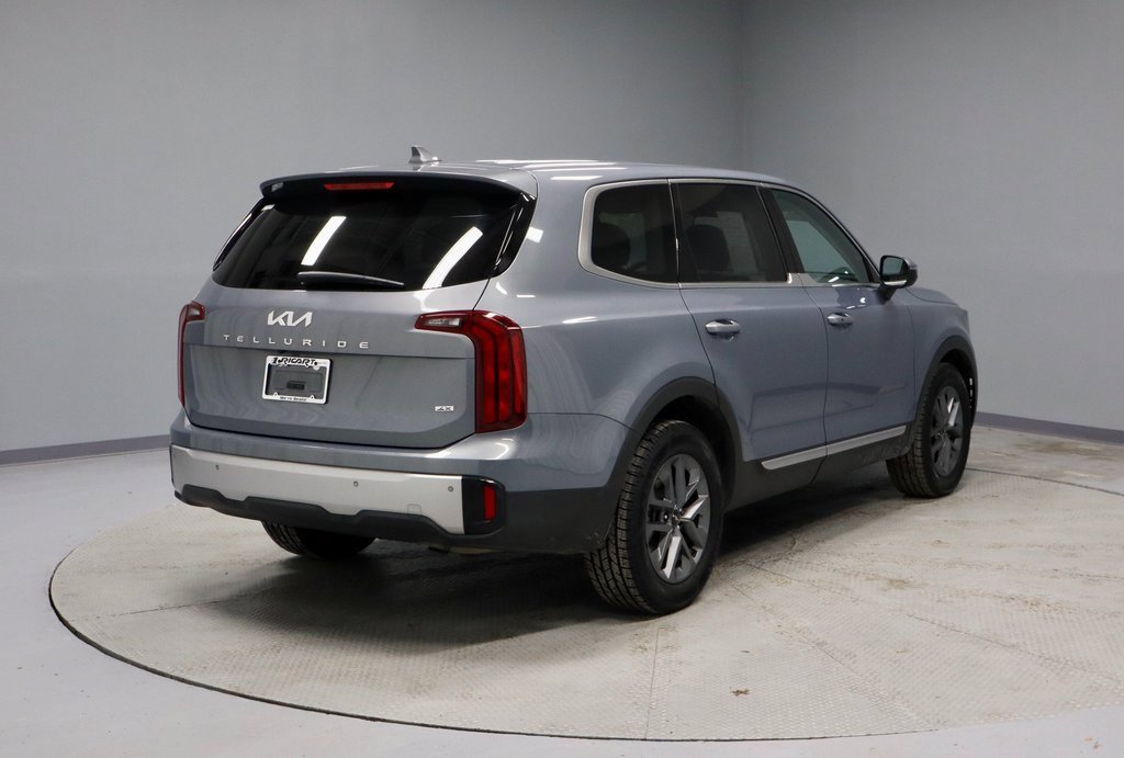 Used 2023 Kia Telluride LX image 11