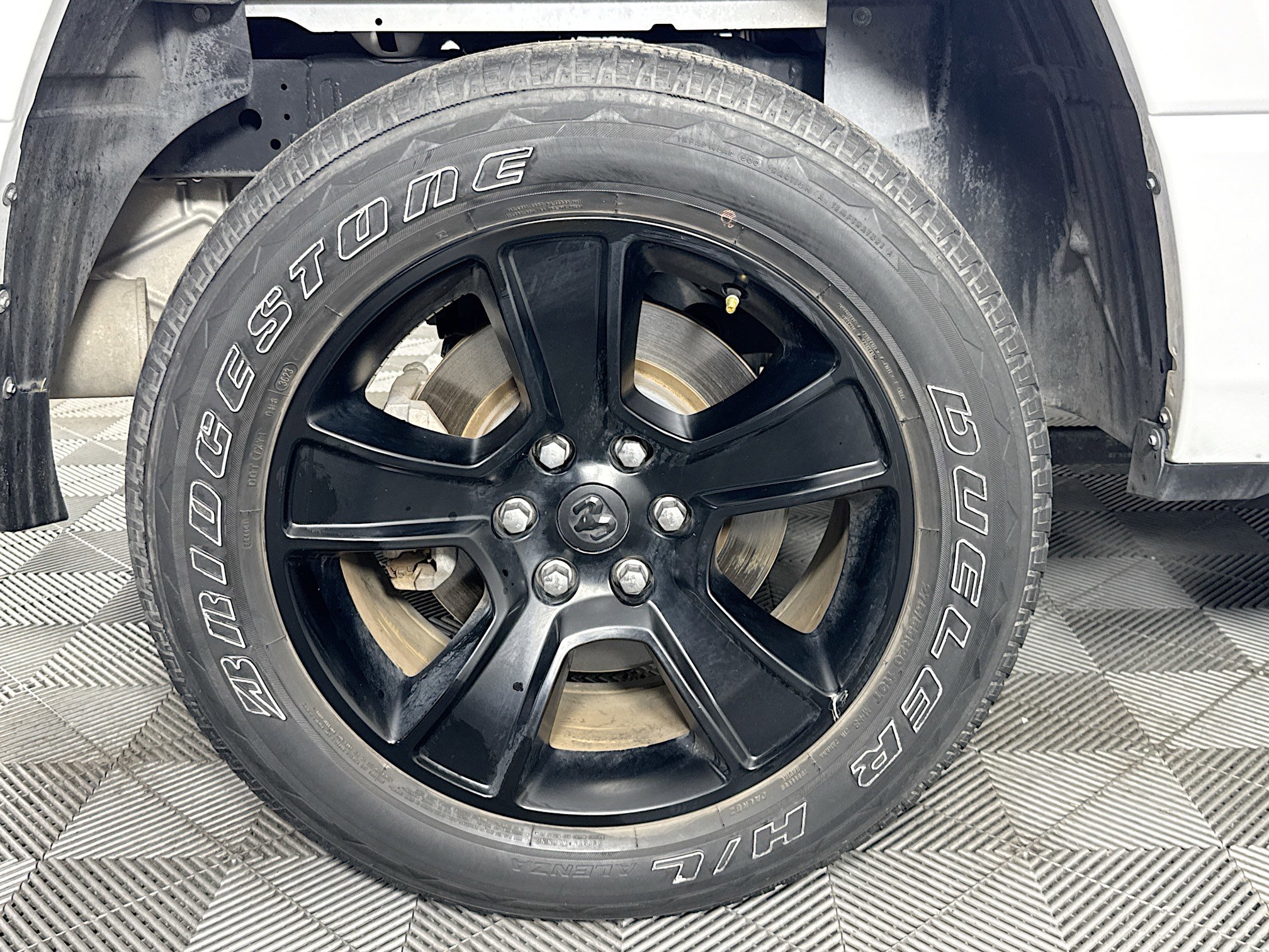 Used 2024 RAM 1500 Lone Star RWD image 32