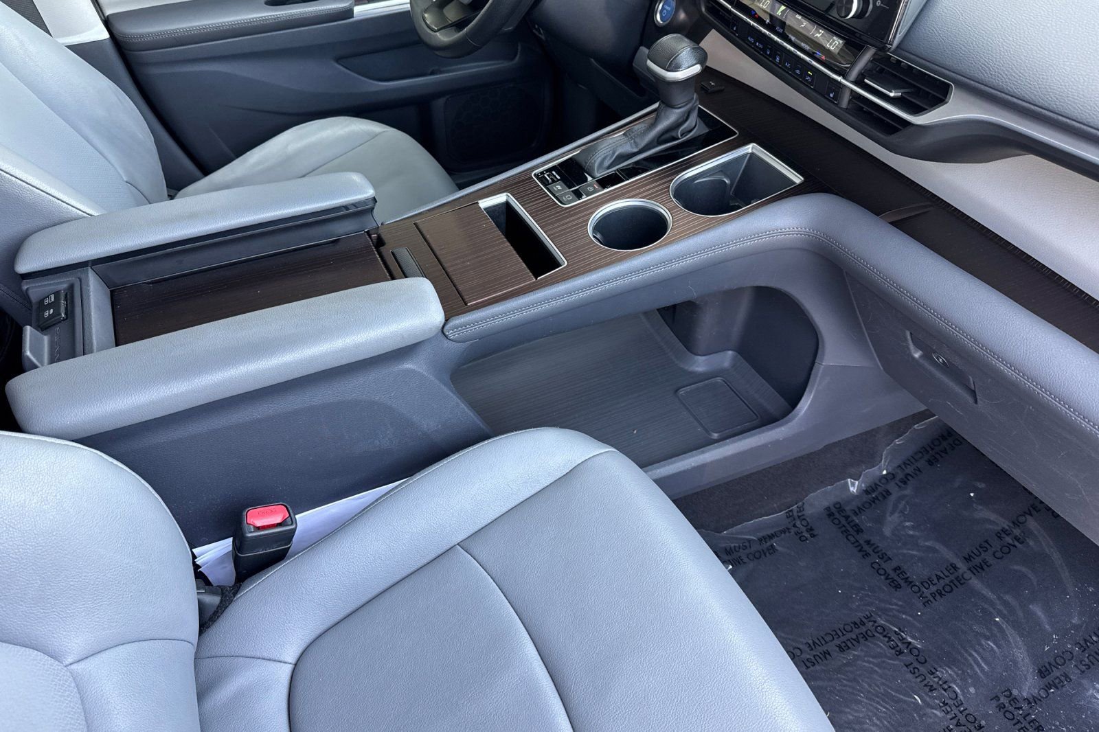 Certified 2023 Toyota Sienna XLE image 23