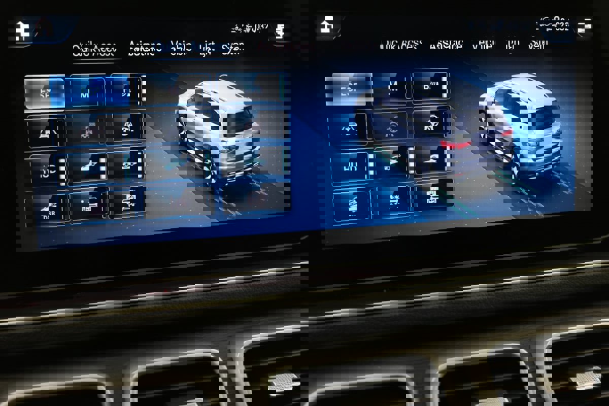 Used 2023 Mercedes-Benz GLS 580 4MATIC image 60