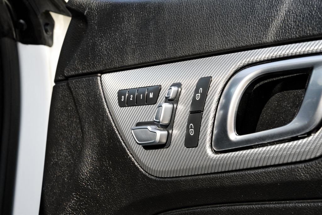 Used 2017 Mercedes-Benz SLC 300 image 38