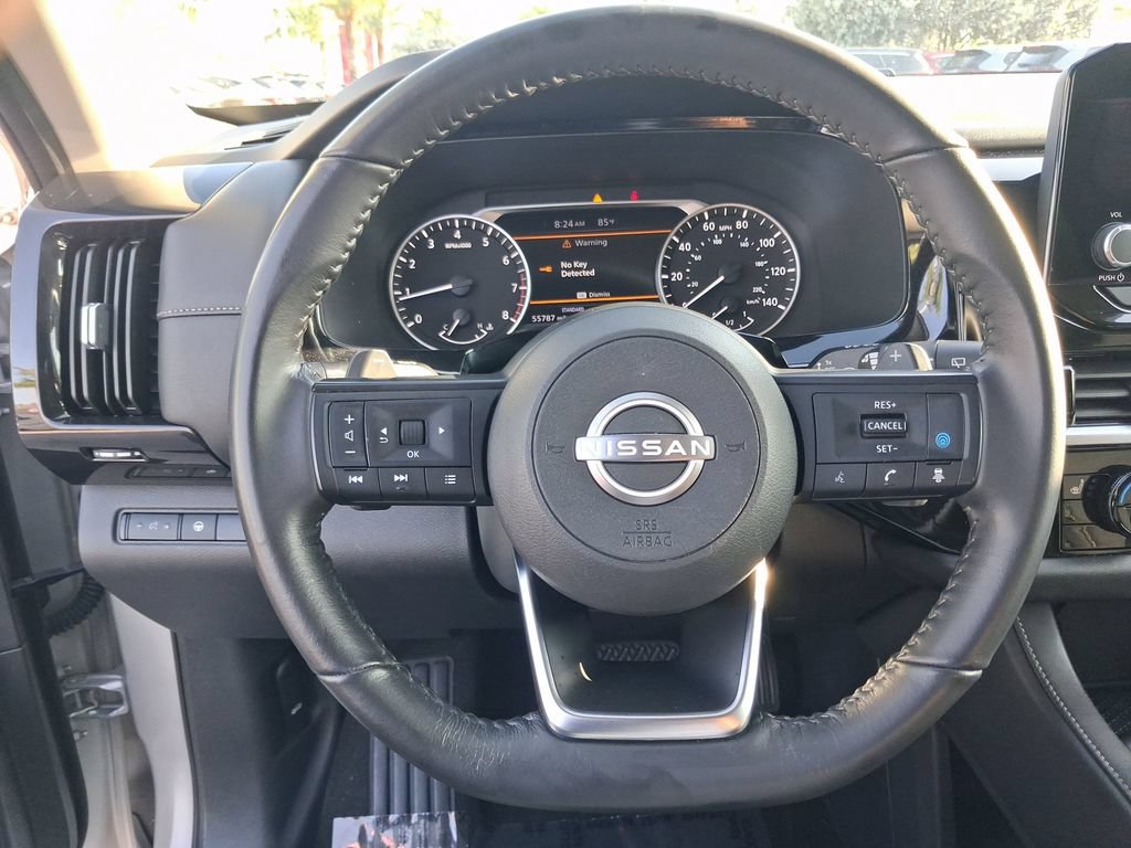 Used 2024 Nissan Pathfinder SV FWD image 17