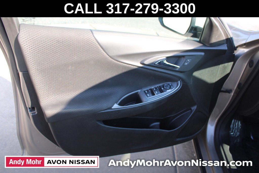 Used 2025 Chevrolet Malibu LT FWD image 17